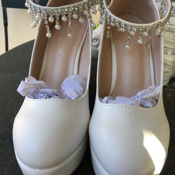 Pearl dangle ankle strap wedges - Picture 1 of 8